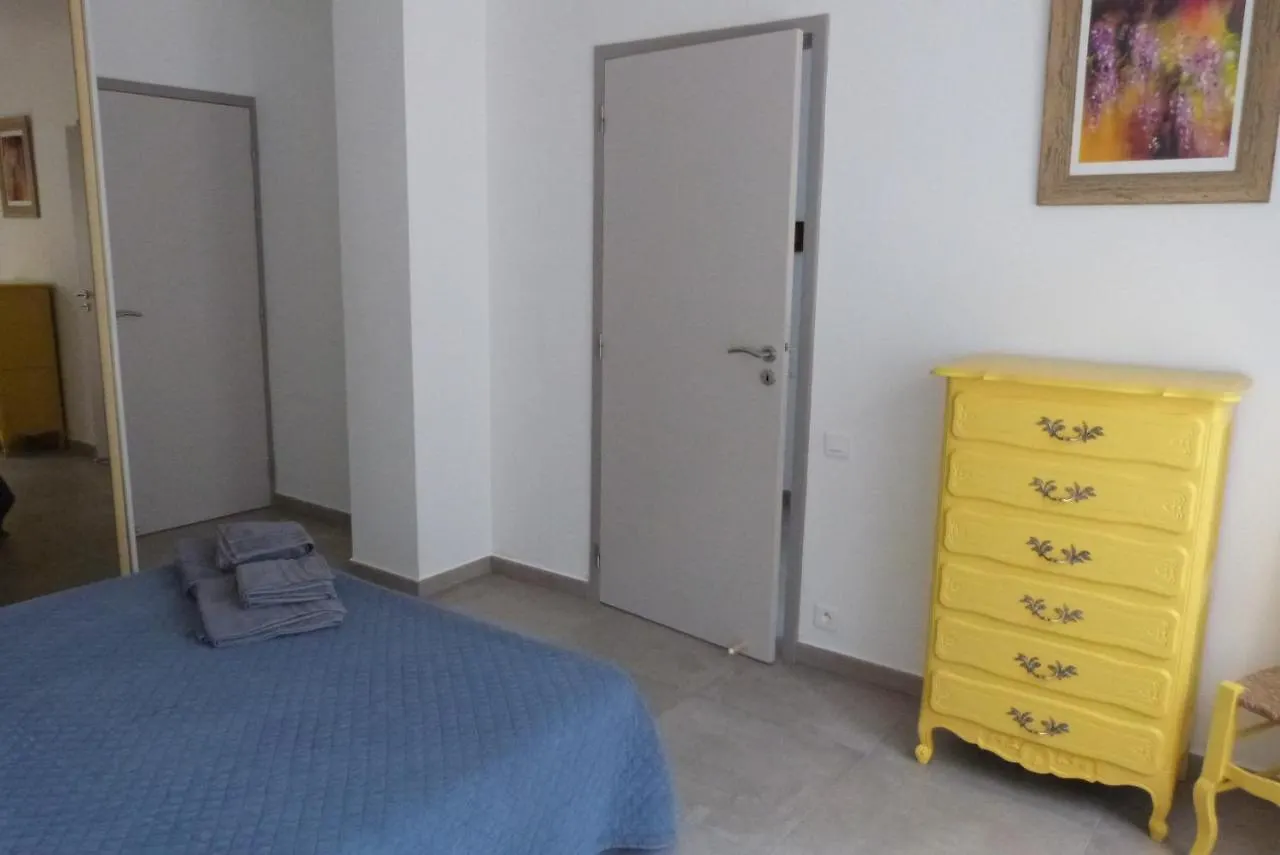 Ferienhaus Gite De L Ubac Lafare
